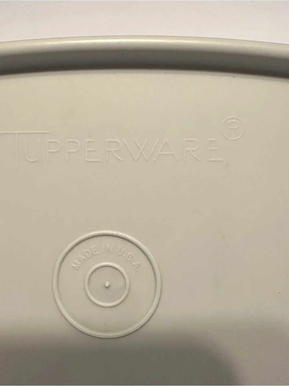 Vintage Tupperware set of 2 containers one with silver lid and one with blue